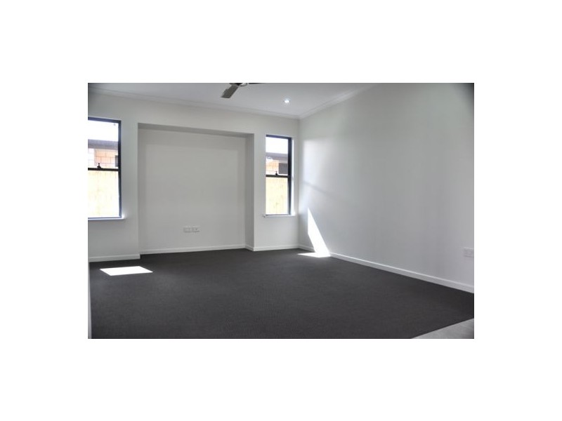 30 Hastings St, Ooralea QLD 4740