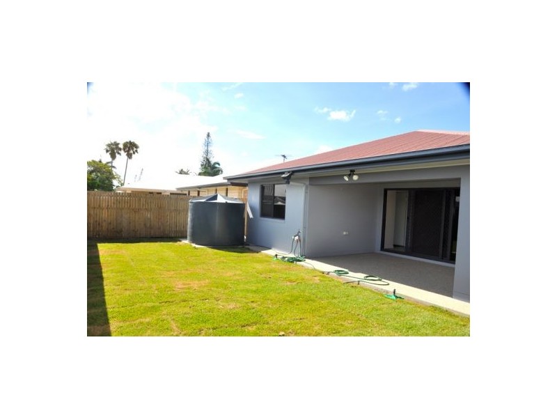 30 Hastings St, Ooralea QLD 4740