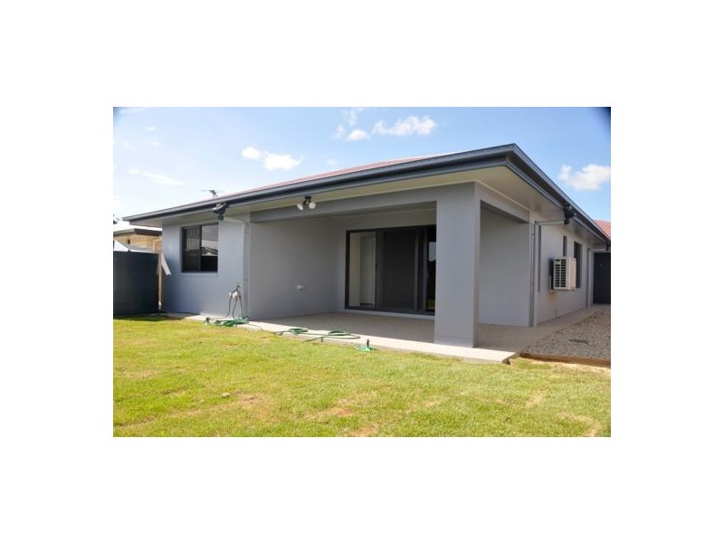 30 Hastings St, Ooralea QLD 4740