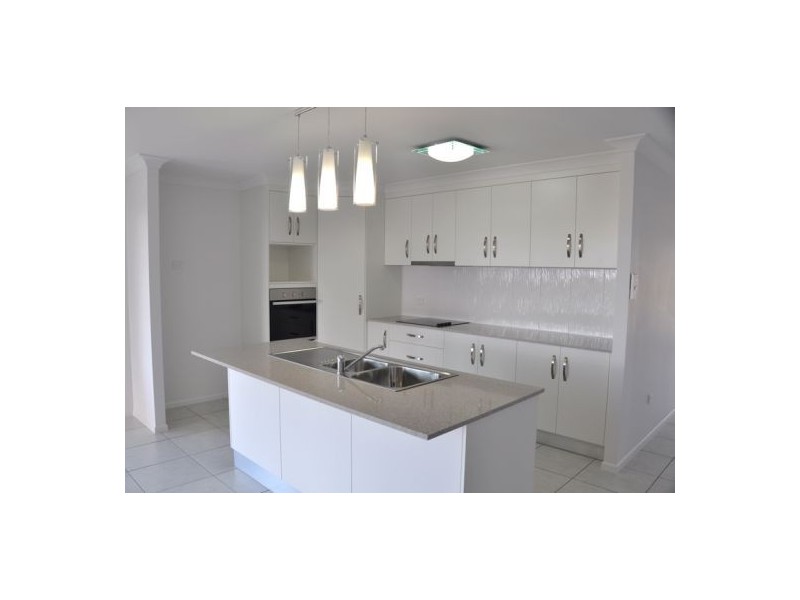 21 Deguara Drv, Beaconsfield QLD 4740