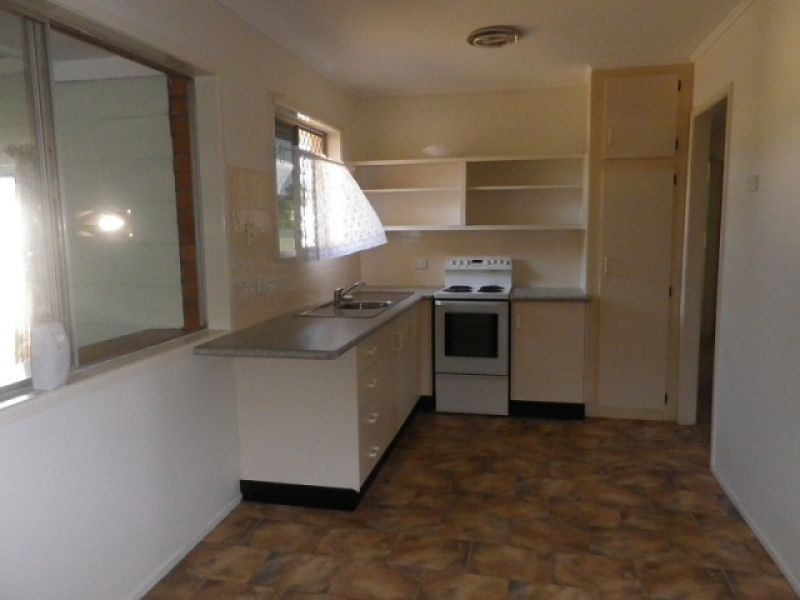 8 Whitten Crt, Mount Pleasant QLD 4740