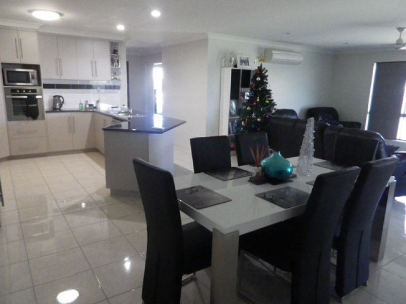 14 Pelorus Crt, Ooralea QLD 4740