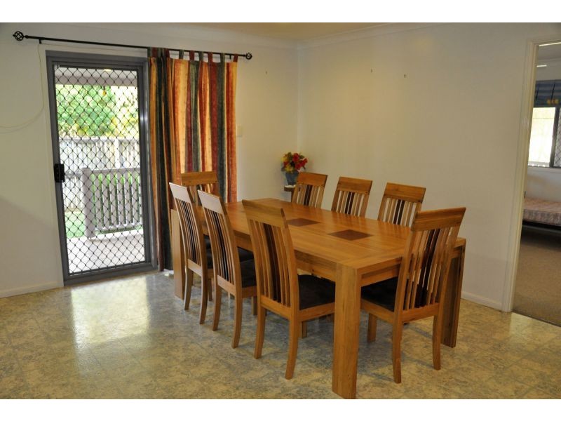 4 Marcella St, Rural View QLD 4740