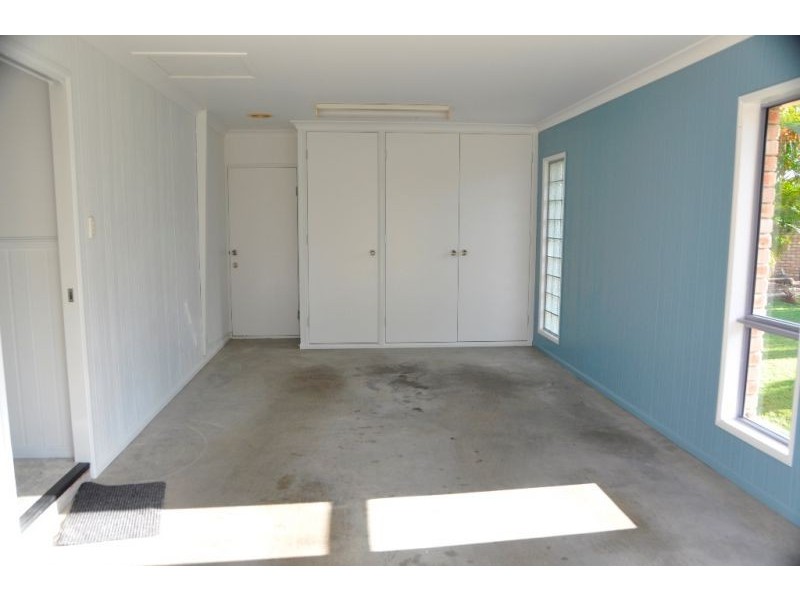 4 Marcella St, Rural View QLD 4740