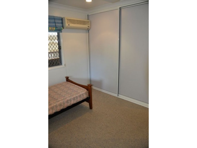 4 Marcella St, Rural View QLD 4740