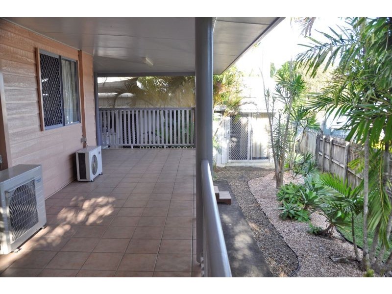 4 Marcella St, Rural View QLD 4740