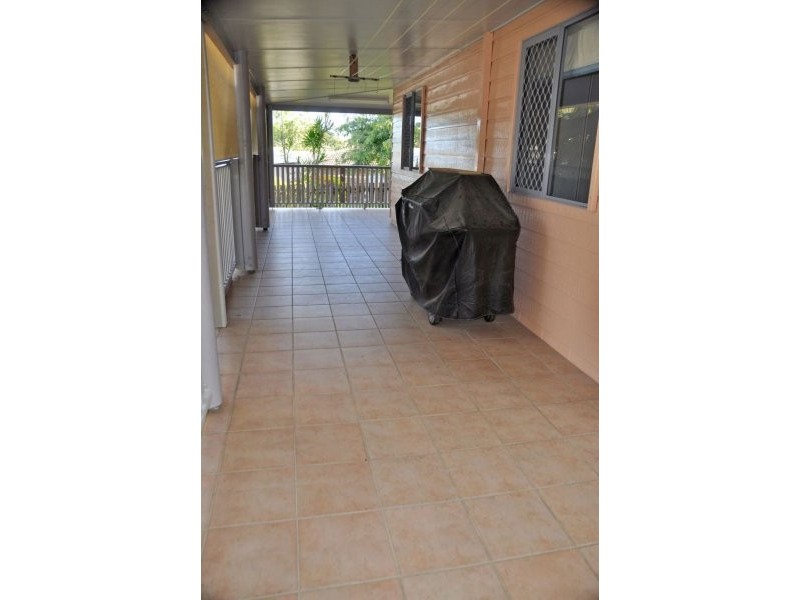 4 Marcella St, Rural View QLD 4740