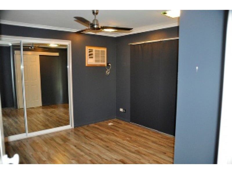 11 Michael Crt, Ooralea QLD 4740