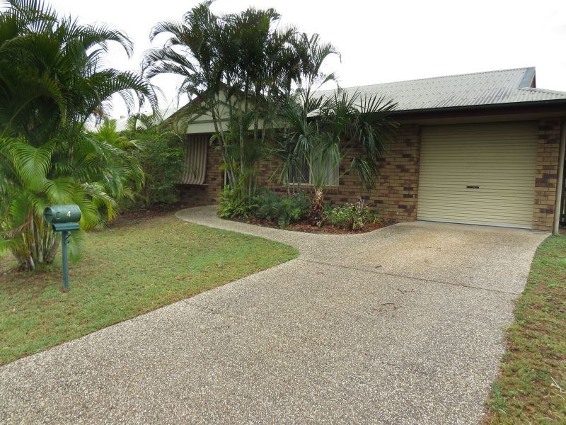 4 Seabreeze Crt, Slade Point QLD 4740