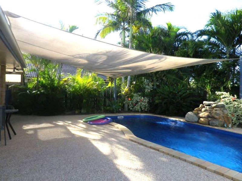 11 Beachside Place, Shoal Point QLD 4750