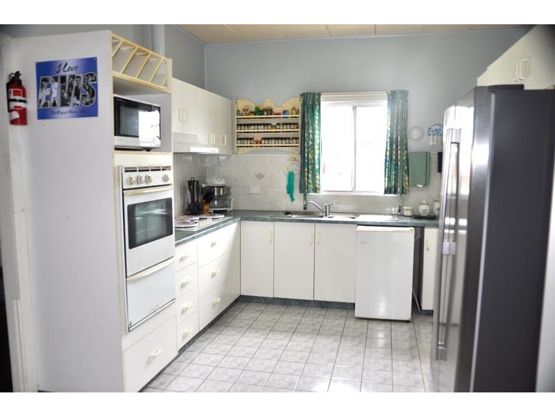 36 Mcintyre St, East Mackay QLD 4740