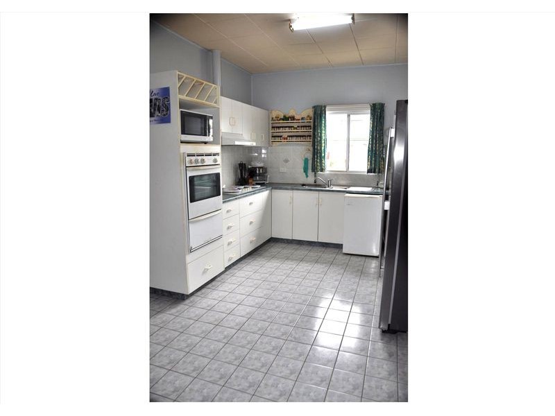 36 Mcintyre St, East Mackay QLD 4740