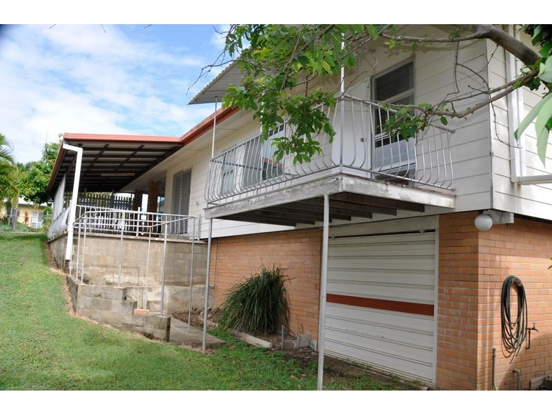 10 Creese St, Beaconsfield QLD 4740