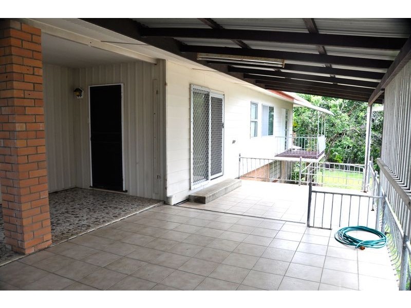 10 Creese St, Beaconsfield QLD 4740