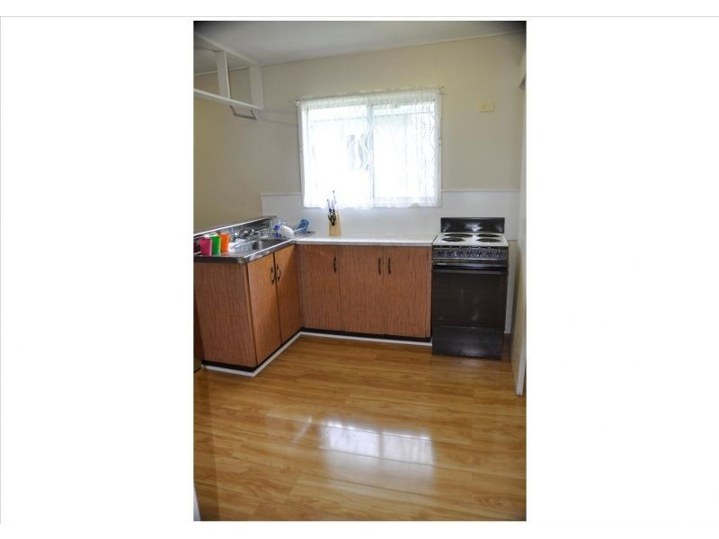 10 Creese St, Beaconsfield QLD 4740