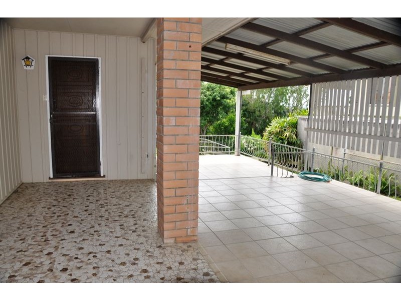 10 Creese St, Beaconsfield QLD 4740