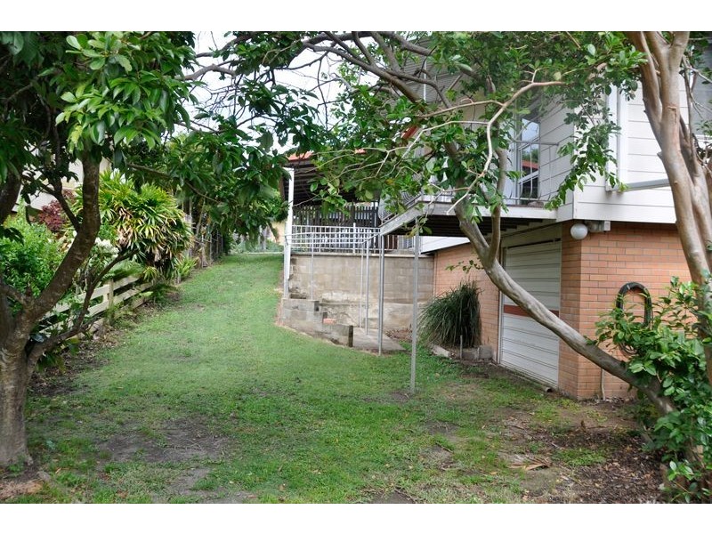 10 Creese St, Beaconsfield QLD 4740