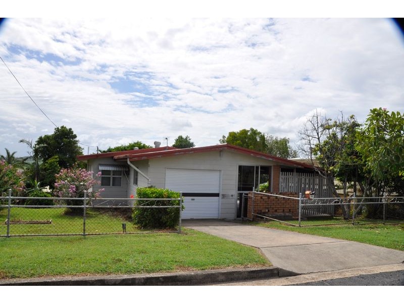 10 Creese St, Beaconsfield QLD 4740
