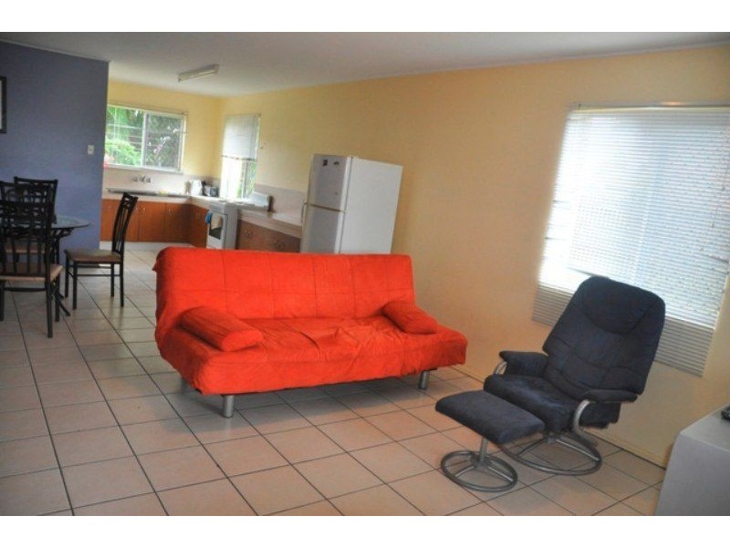 8/64 Carlyle St, Mackay QLD 4740