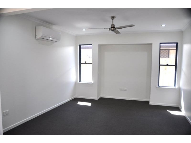 30 Hastings St, Ooralea QLD 4740