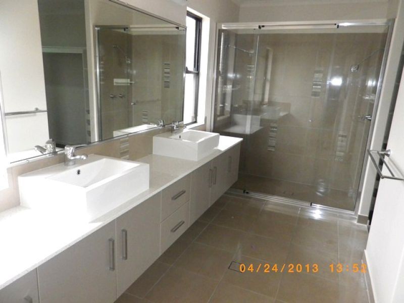 19 Firefly Cres, Ooralea QLD 4740