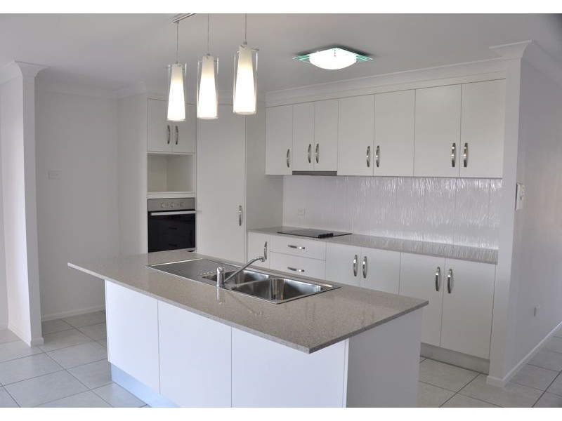 21 Deguara Drive, Beaconsfield QLD 4740