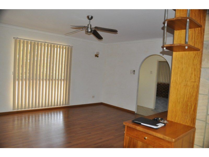 9 Poole St, Eimeo QLD 4740