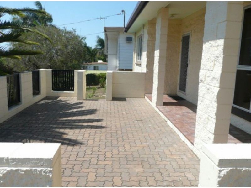 9 Poole St, Eimeo QLD 4740