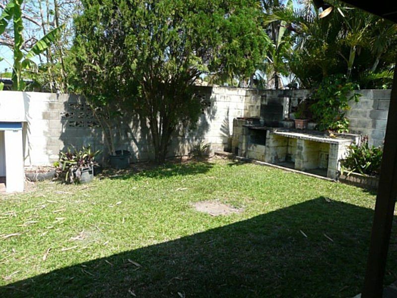 9 Poole St, Eimeo QLD 4740