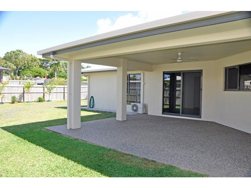 2 Webb Crt, Rural View QLD 4740