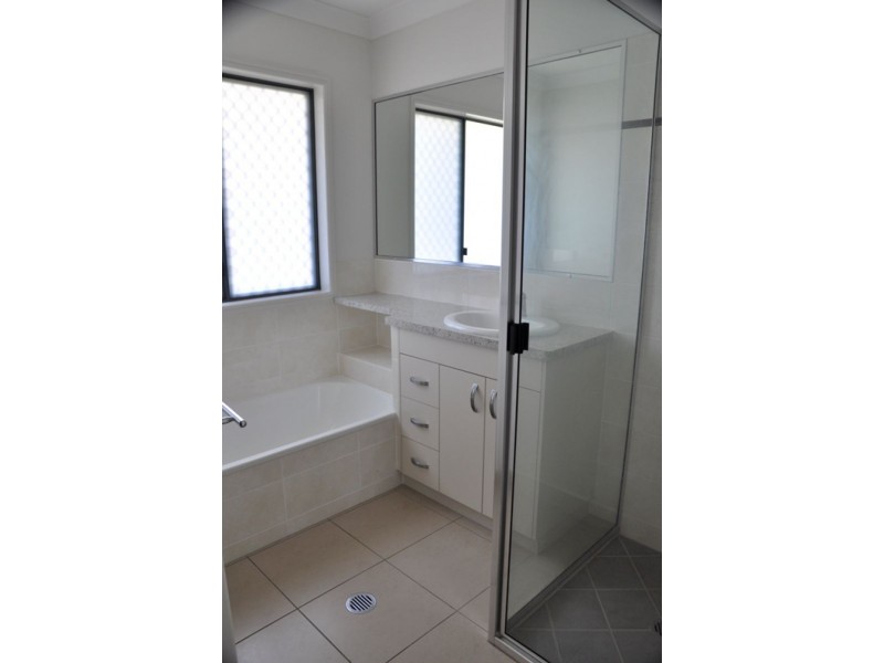 2 Webb Crt, Rural View QLD 4740