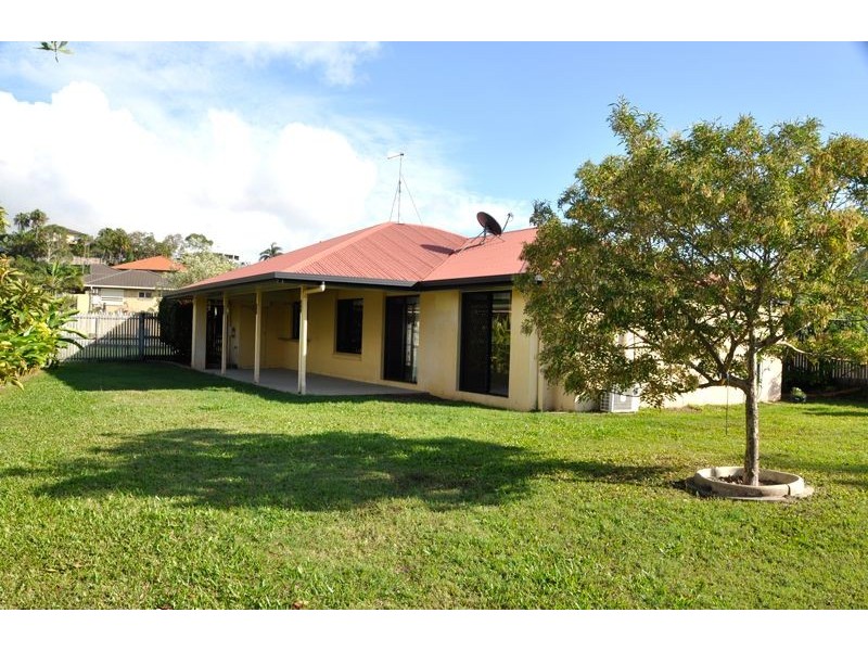 16 Barber Drv, Eimeo QLD 4740