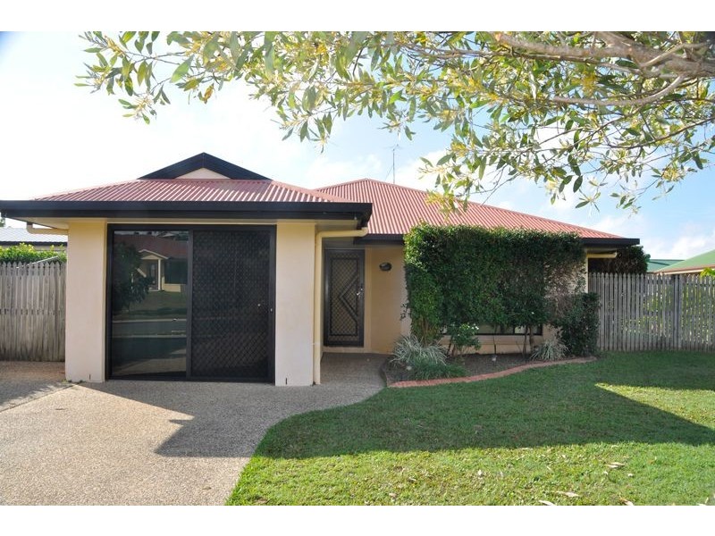 16 Barber Drv, Eimeo QLD 4740