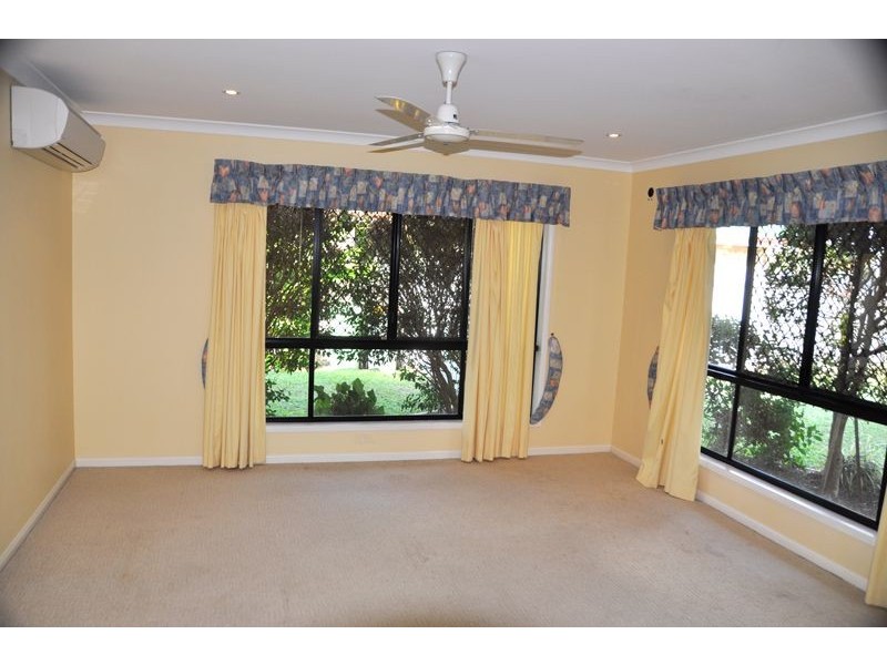 16 Barber Drv, Eimeo QLD 4740