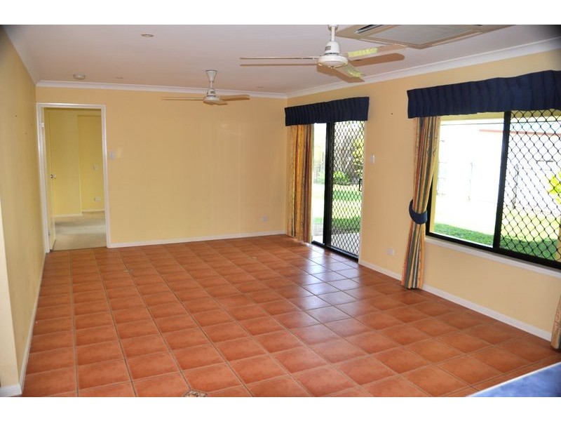 16 Barber Drv, Eimeo QLD 4740