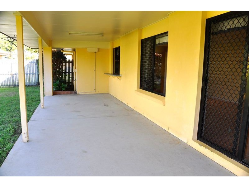 16 Barber Drv, Eimeo QLD 4740