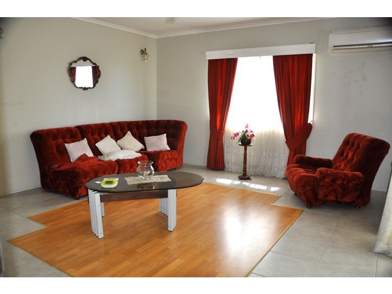 19 Macquarie St, Mount Pleasant QLD 4740