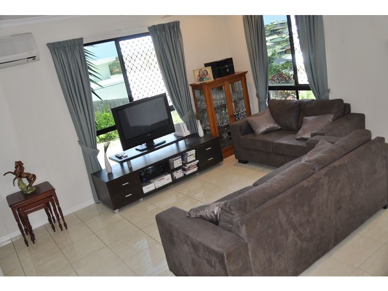 32 Mulcahy Cres, Eimeo QLD 4740