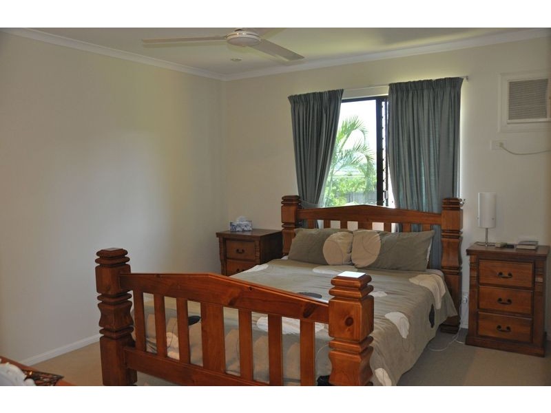 32 Mulcahy Cres, Eimeo QLD 4740