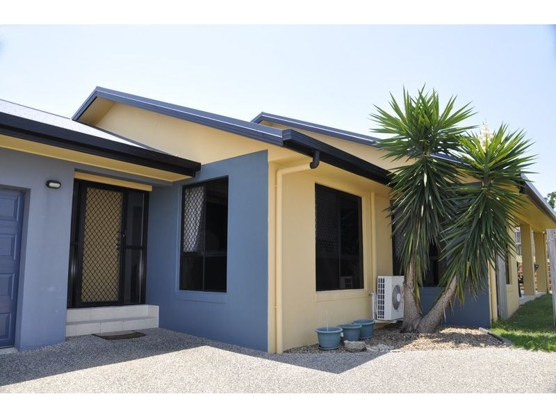 32 Mulcahy Cres, Eimeo QLD 4740