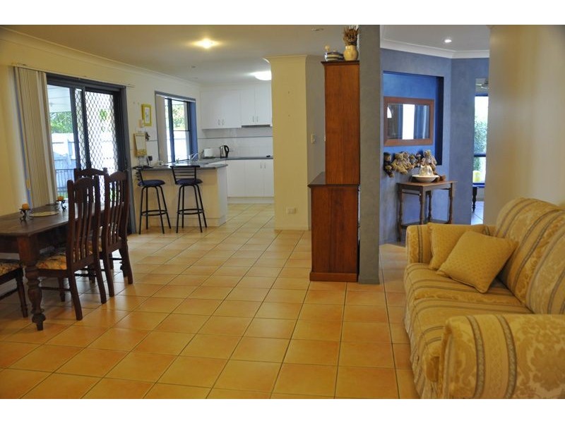 4 Marine Pde, Bucasia QLD 4750