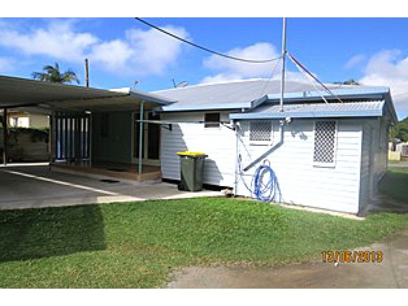24 Pratt St, South Mackay QLD 4740