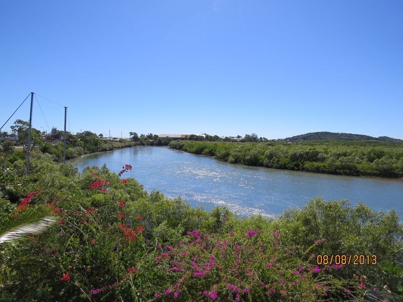 32 Bassett St, North Mackay QLD 4740