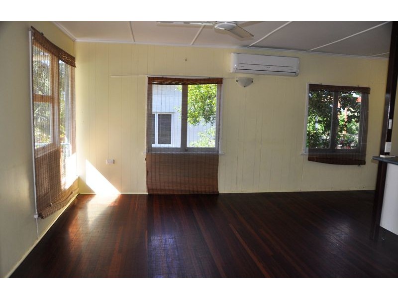 13 Manuel St, North Mackay QLD 4740