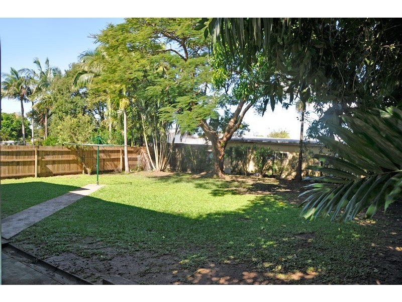 13 Manuel St, North Mackay QLD 4740
