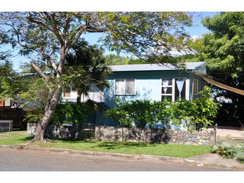 13 Manuel St, North Mackay QLD 4740