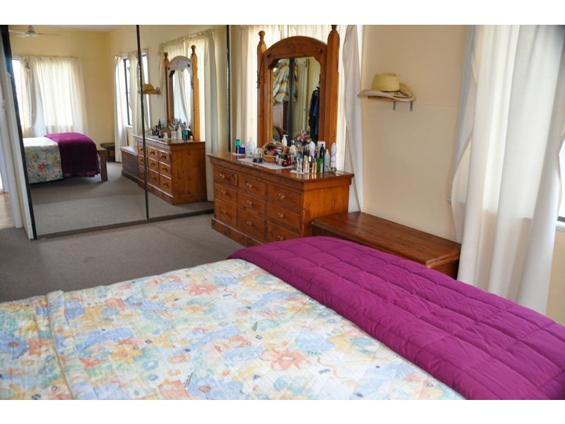 70 Beaconsfield Rd, Beaconsfield QLD 4740