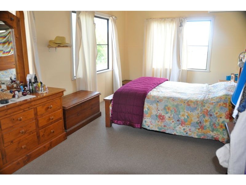 70 Beaconsfield Rd, Beaconsfield QLD 4740