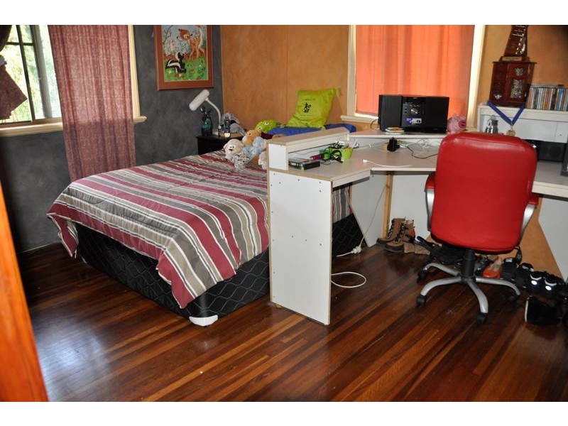 70 Beaconsfield Rd, Beaconsfield QLD 4740