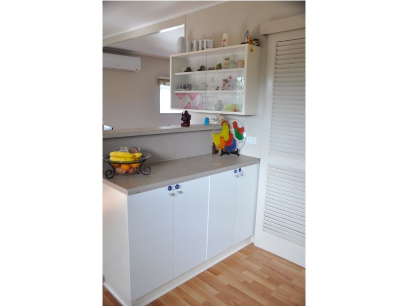 10 Shakespeare St, East Mackay QLD 4740